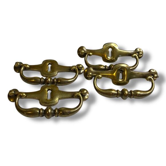1970s Set of 4  Drawer Pulls 4.25" with 5" Plate Keeler Brass - Picture 1 of 12